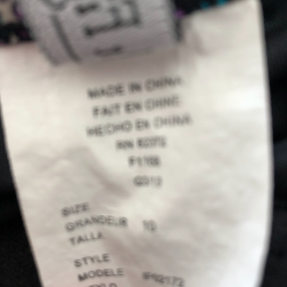 It Figures! One Piece paisley Swimsuit size 10 - Picture 7 of 7